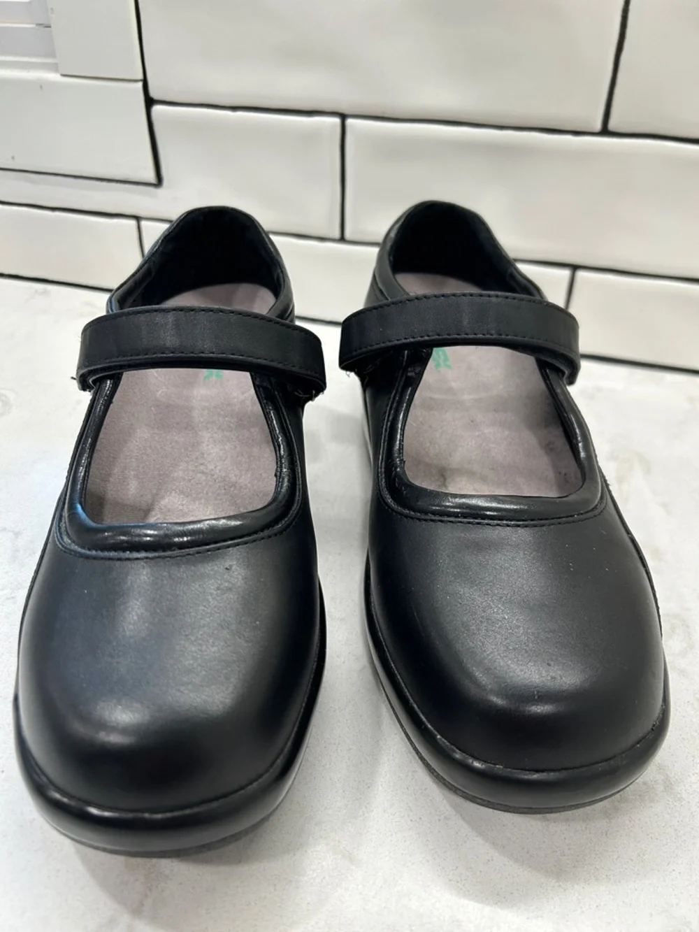 APEX WOMEN'S BIOMECHANICAL MARY JANE‎ 9.5 Wide